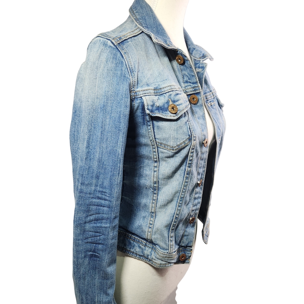H&M Women's Size 4 Small Blue Denim Jean Jacket Classic Trucker Style - Picture 7 of 15